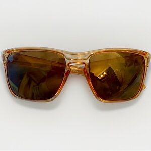Solar-X Men's Gold Tone Sunglasses UV-400 Polycarbonate Lens 59250-CLR MINT COND